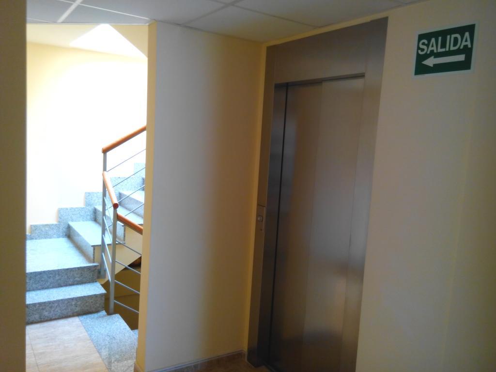 Hostal Sant Sadurni Sant Sadurní dʼAnoia المظهر الخارجي الصورة