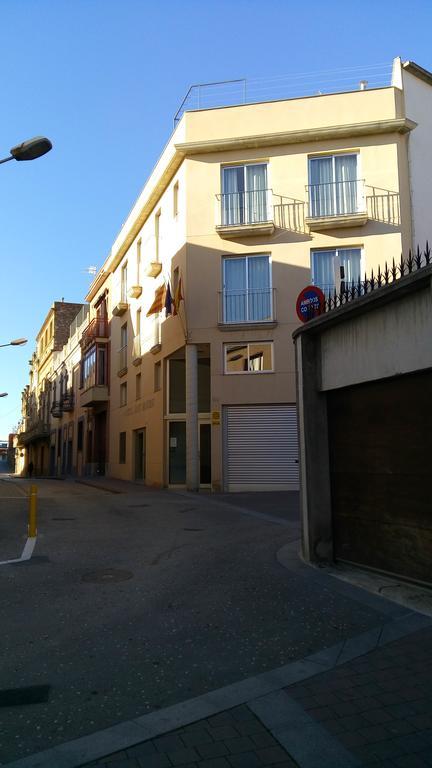 Hostal Sant Sadurni Sant Sadurní dʼAnoia المظهر الخارجي الصورة
